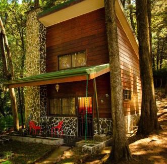 Poas Volcano National Park Ski Chalet | Cabañas Lunas del Poás