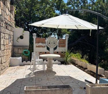 La Cabrera House | Cabañas Rústicas dentro de la Finca El Castillo
