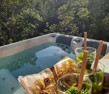 Saint-Just-et-Vacquieres Bed & Breakfast | Caban'AO
