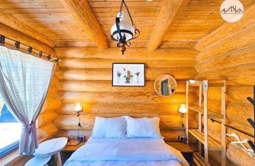 Novaci House | Cabana Alaska