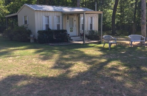 Hemphill Cabin | Cabana at Six Mile