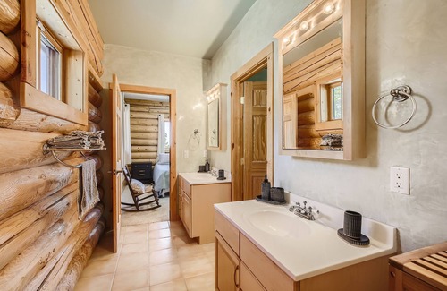 Coal Creek Ski Chalet | Cabana Cielo - Heavenly Views from the Continental Divide to Denver!