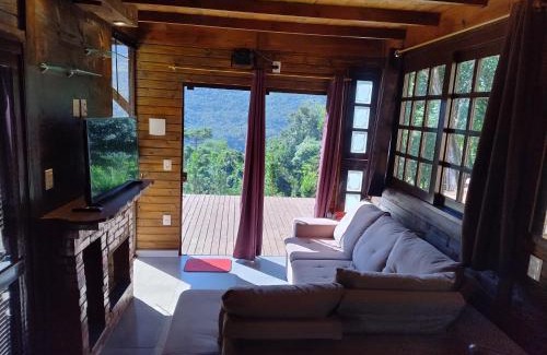 Nova Petropolis House | Cabana com banheira na colina