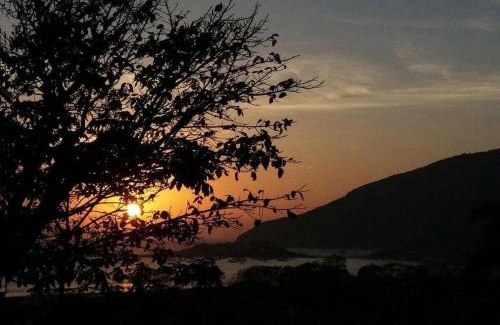 Armacao House | Cabana com vista mar, nascer do sol e lua cheia