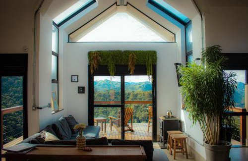 Cambui Ski Chalet | Cabana com vista para as montanhas, ofurô e Starlink