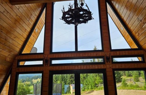 Saru Dornei Ski Chalet | Cabana Corbilor The Raven's Hut
