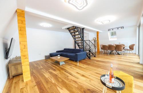Vale Villa | Cabana Cozy Cabin A Frame