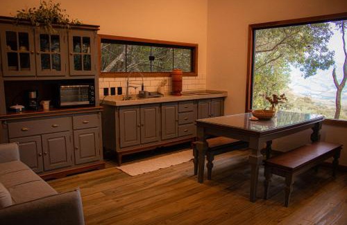 Cambui Ski Chalet | Cabana das Árvores nos Olivais Santa Clara