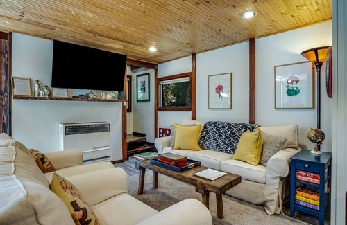 Guerneville House | Cabana Del Rio, by Vinifera Homes