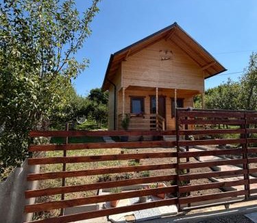 Corbi House | Cabana dintre meri