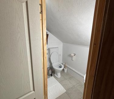 Corbi House | Cabana dintre meri