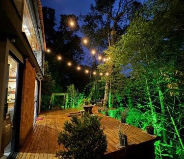 Rancho Queimado Villa | Cabana Entre Árvores- Lavanda