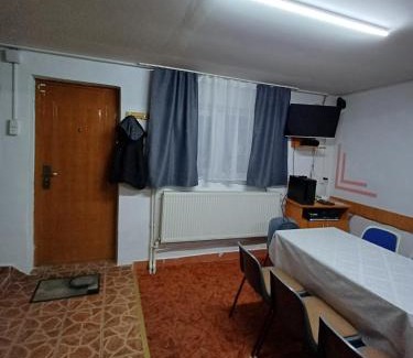 Lupeni House | Cabana FARA NUME