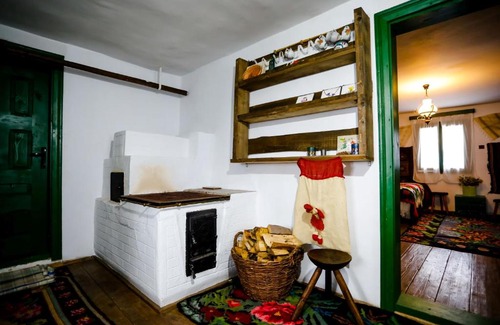Carlibaba Cabin | Cabana Fluturica