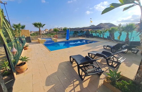 Aguilas Villa | "Cabaña marinera" Villa with jacuzzi and swimming pool 1 km from the beach, with billiard.