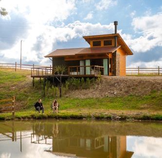 Bom Retiro Ski Chalet | Cabana na Serra - Hidro, Lareira e Privacidade