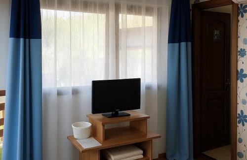 Eselnita Cabin | Cabana Ogradena