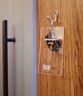 Universitario House | Cabana Pinot Noir - cabanaurbana