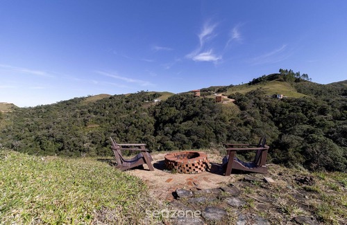 Anitapolis Apartment | Cabana rústica com jacuzzi VST003