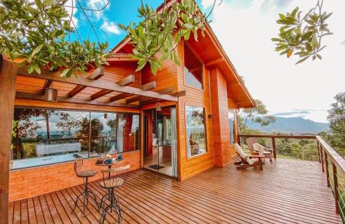 Bom Retiro Ski Chalet | Cabana Romântica na Serra com Hidro, Lareira, Lagos e Trilhas