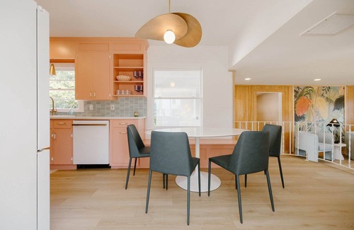 South Harbor Island House | Cabana South Summary: