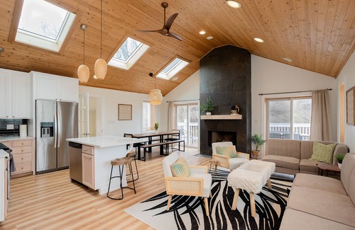 Michigan City House | Cabana style vacation home, w/HOT TUB & easy stroll to beach, sleeps 16.