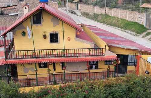 Duitama Cabin | Cabaña Tornasol - Culture and Tradition (5 minutes from downtown Duitama)