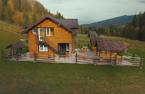Poiana Teiului Cabin | Cabana TYF - Dreptu