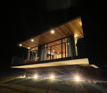 Costas House | Cabanas 3quedas - Gonçalves-MG