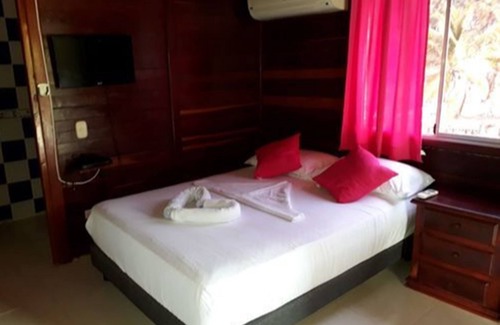 Sapzurro Hotel | Cabanas Deep Blue