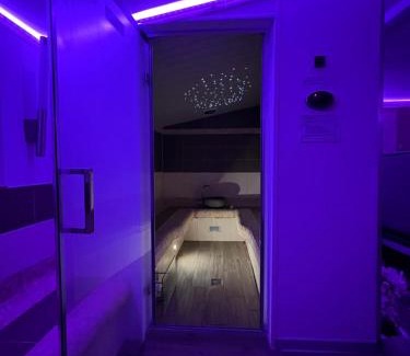 Lavaurette House | Cabane Perchée Jurassic Piscine, Spa et Hammam proche des Gorges de l'Aveyron