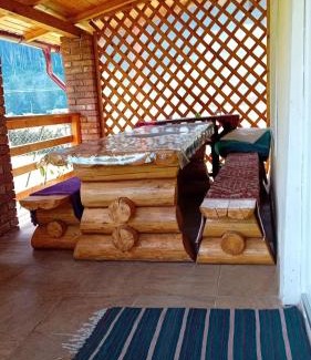 Poiana Teiului House | Cabanute pitoresti Poiana Largului