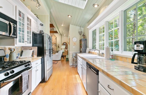 Rio House | Cabell Cottage | 2 Bed, 1.5 Bath
