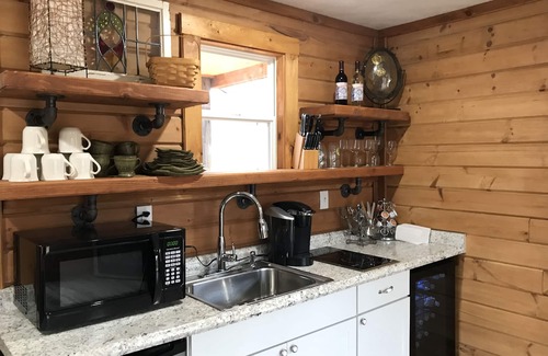 Weston Cabin | Cabernet Getaway