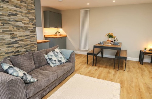 Llanrug Cottage | Cabin ∙ 1 bedroom ∙ 2 guests