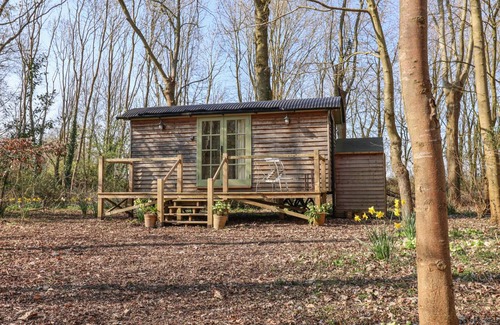 Woodbridge Cottage | Cabin ∙ 1 bedroom ∙ 2 guests