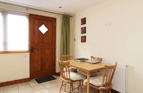 Windermere Cottage | Cabin ∙ 1 bedroom ∙ 2 guests