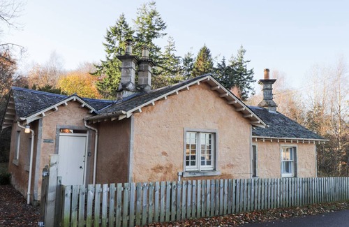 Forres Cottage | Cabin ∙ 1 bedroom ∙ 2 guests