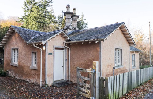 Forres Cottage | Cabin ∙ 1 bedroom ∙ 2 guests