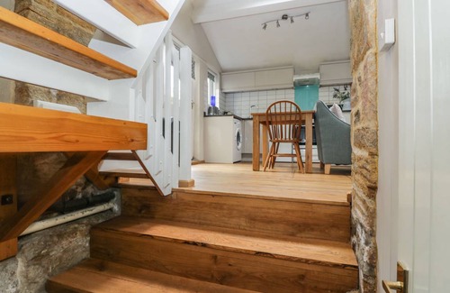 Norton Sub Hamdon Cottage | Cabin ∙ 1 bedroom ∙ 3 guests