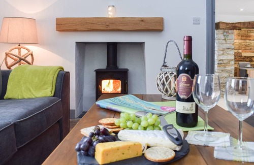 Boncath Cottage | Cabin ∙ 1 bedroom ∙ 4 guests