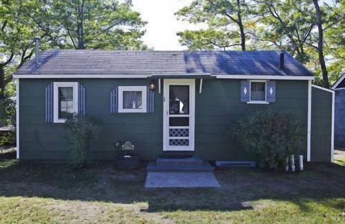 Carp Lake Cabin | Cabin #1 - Cedar Village by RedAwning