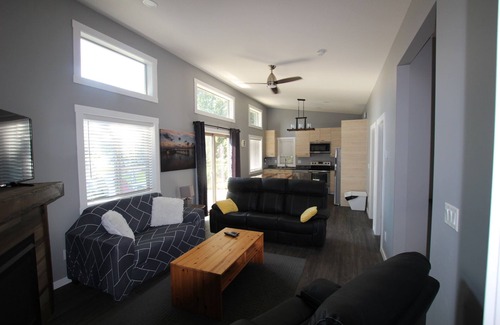 Blind Bay Cabin | Cabin 1 named Bayview at Blind Bay Hideaway on the beautiful Shuswap Lake