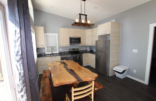 Blind Bay Cabin | Cabin 1 named Bayview at Blind Bay Hideaway on the beautiful Shuswap Lake