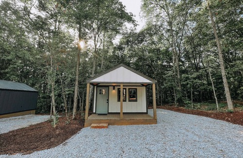 Hartwell Apartment | Cabin #1 Studio Style
