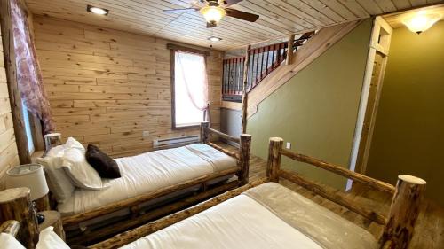Cedaredge Apartment | Cabin 10 at the Cedaredge Lodge
