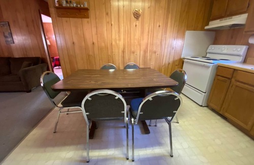 Warsaw Cabin | Cabin 11 - Reel and Trigger