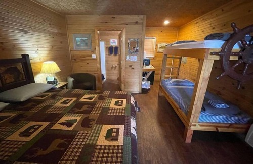 Negreet Cabin | Cabin 15 at Tranquility Bay Resort