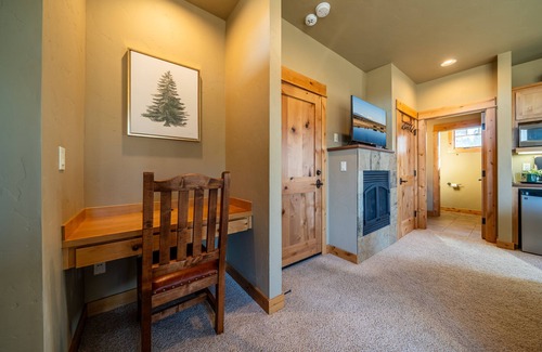 Powell Butte House | Cabin 15 - Luxury Sage Escape Cabin- Brasada Ranch I Hot Tub I Golf