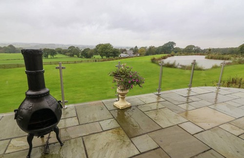 Knott End-on-Sea Cottage | Cabin ∙ 2 bedrooms ∙ 4 guests